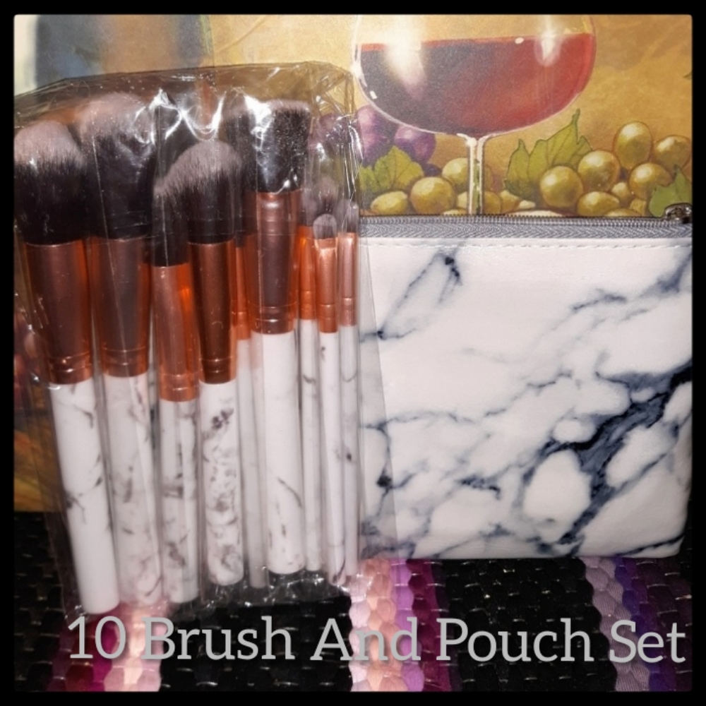 🆕️LAST SET♥️MARBLE DESIGN BRUSH SET W/ POUCH♥️ - Picture 3 of 8